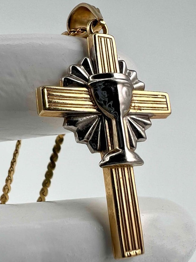 14K Gold Cross Necklace (1 of 11)