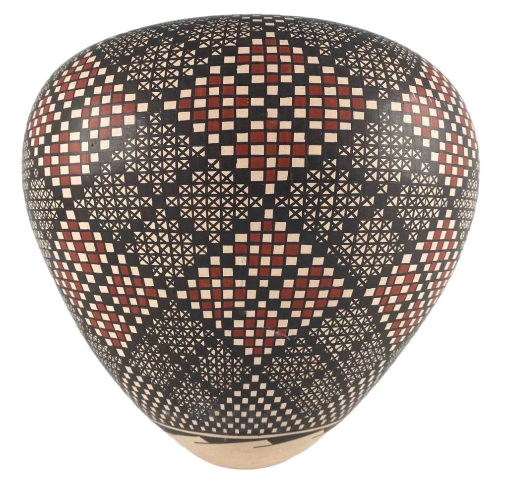 Mata Ortiz Polychrome Jar, Signed Bety R Guillen (1 of 12)