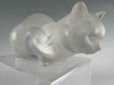 Large Lalique Crystal Cat Figure With Original Box