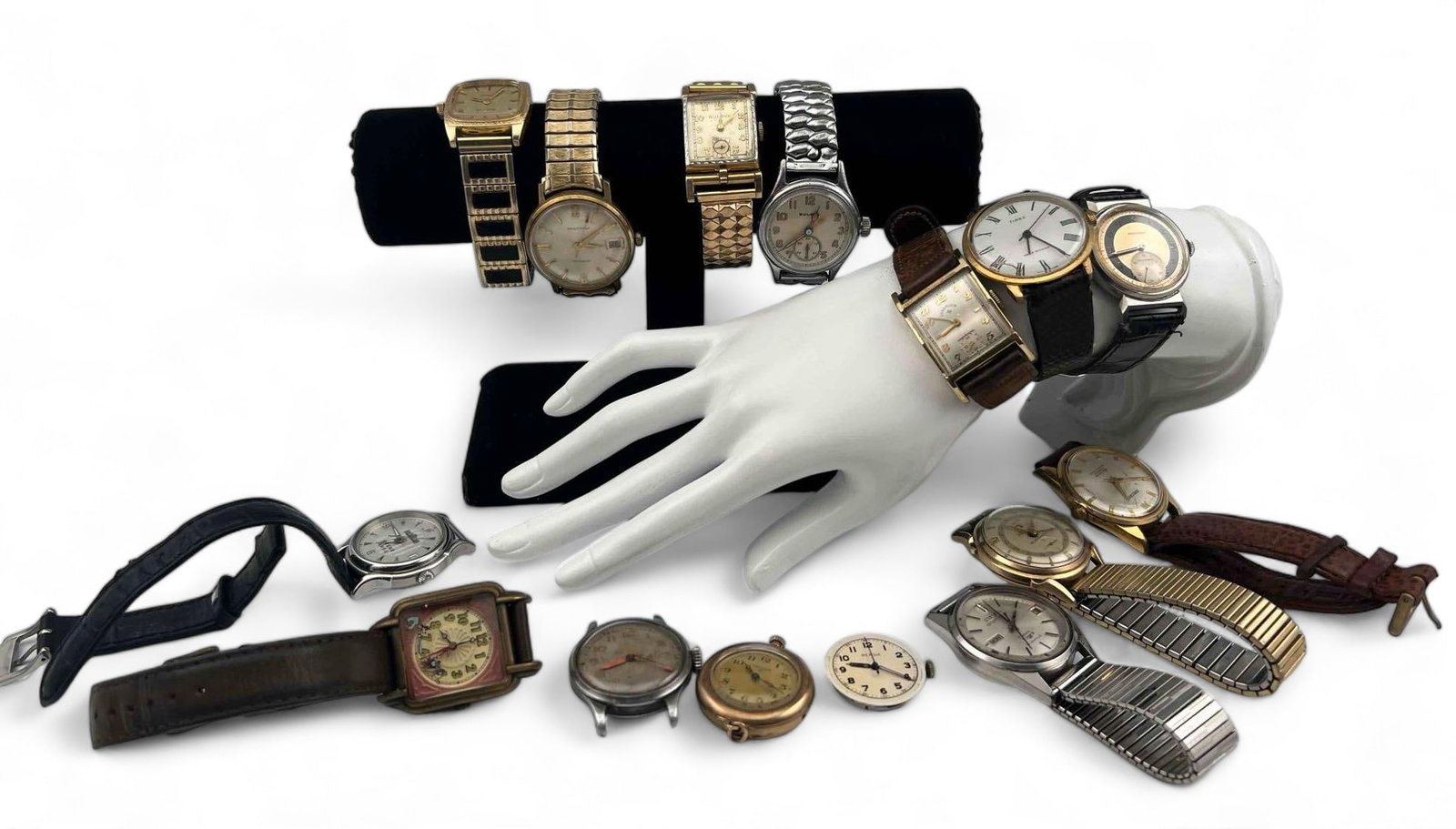 Lot Of Vintage Watches: Lot Of Vintage Watches, Including Seiko. smallest piece approximately 1.0H x 1.125W x 0.25D in. Largest (Seiko) 9.5L x 1.5W x 0.375D in. All Measurements are Approximate.