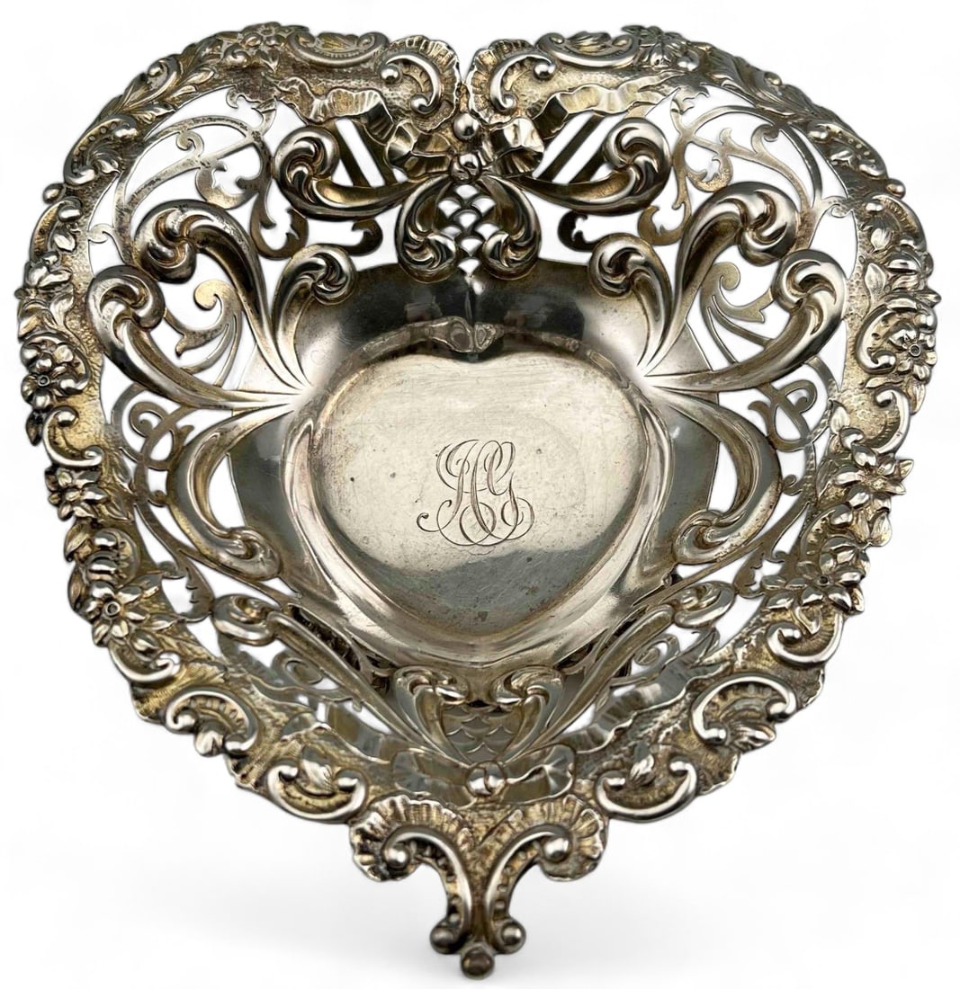 Antique Sterling Silver Heart Form Dish (1 of 12)