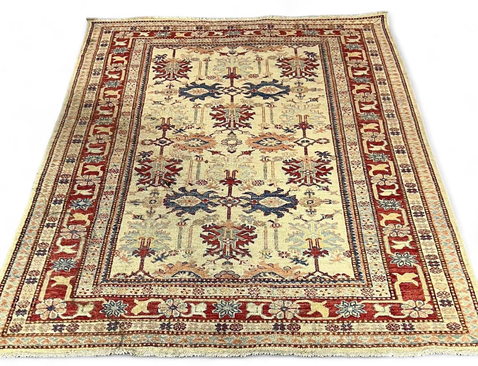 Persian Style Rug With Floral Pattern (1 of 12)