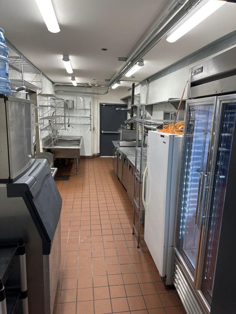 Campbell CA Restaurant Liquidation (1 of 20)