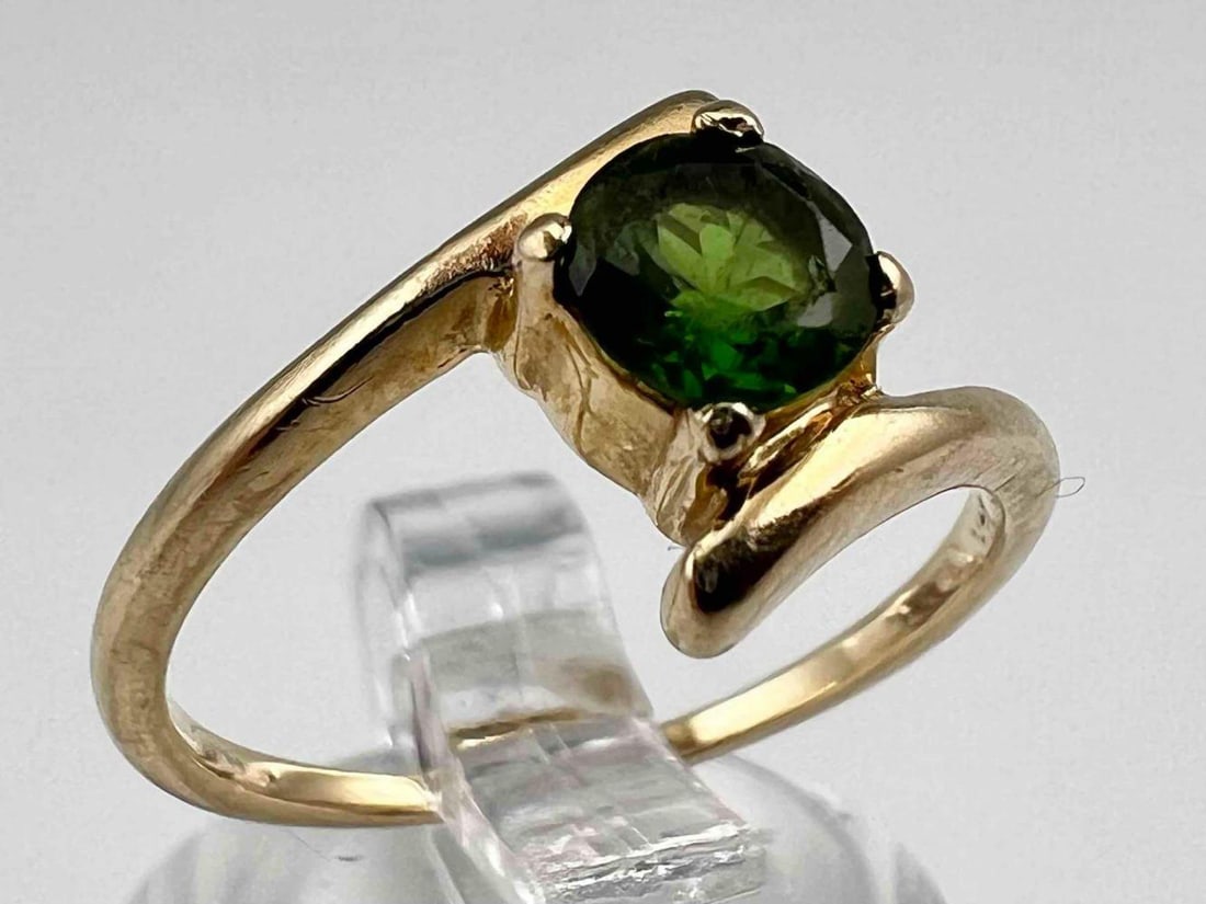 14K Green Tourmaline Ring (1 of 9)