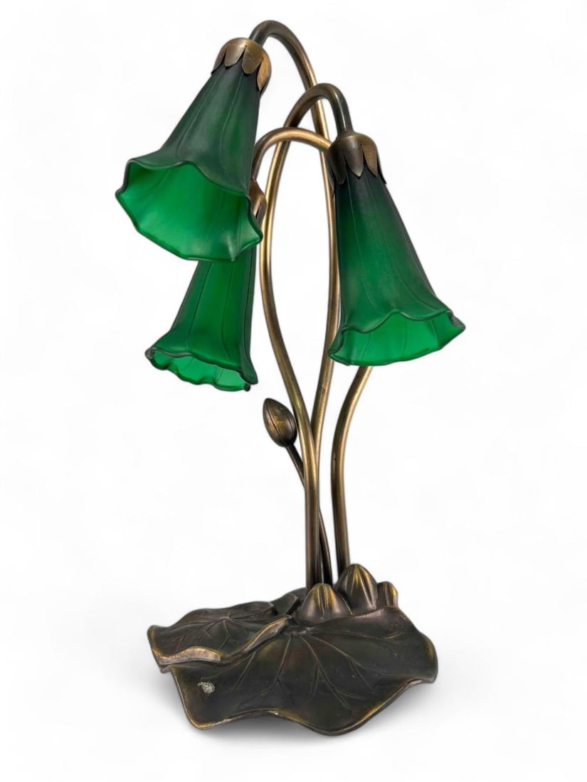 Tiffany Style Lily Pad Table Lamp (1 of 14)
