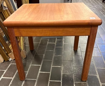 Mid Century Modern End Table