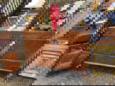 Antique Tiger Oak Sideboard Or Buffet