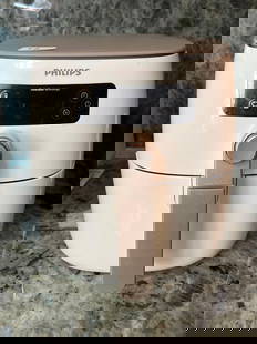 Philips Air Fryer: Philips Air Fryer. Appears to be in working order Pick-Up will be Thursday Aug 8th & Saturday Aug 10th from 11:00-4:00. Shipped items must have shipping arranged by Saturday, Aug 10th. Items not