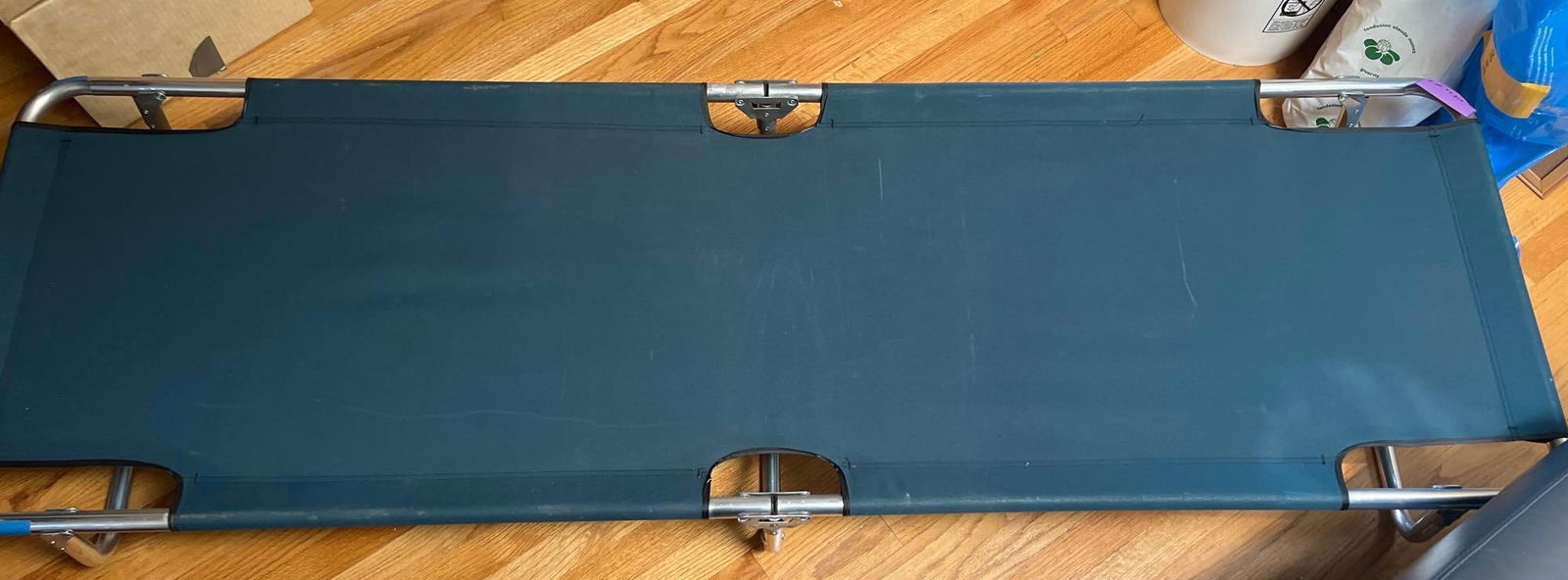 Coleman Collapsible Camping Cot (1 of 3)