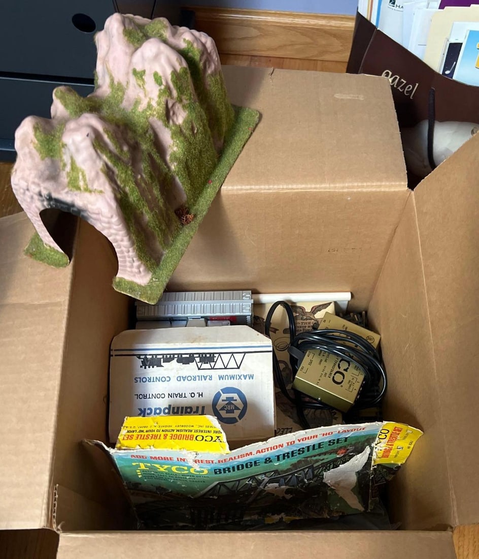 Tyco Train Set (1 of 4)