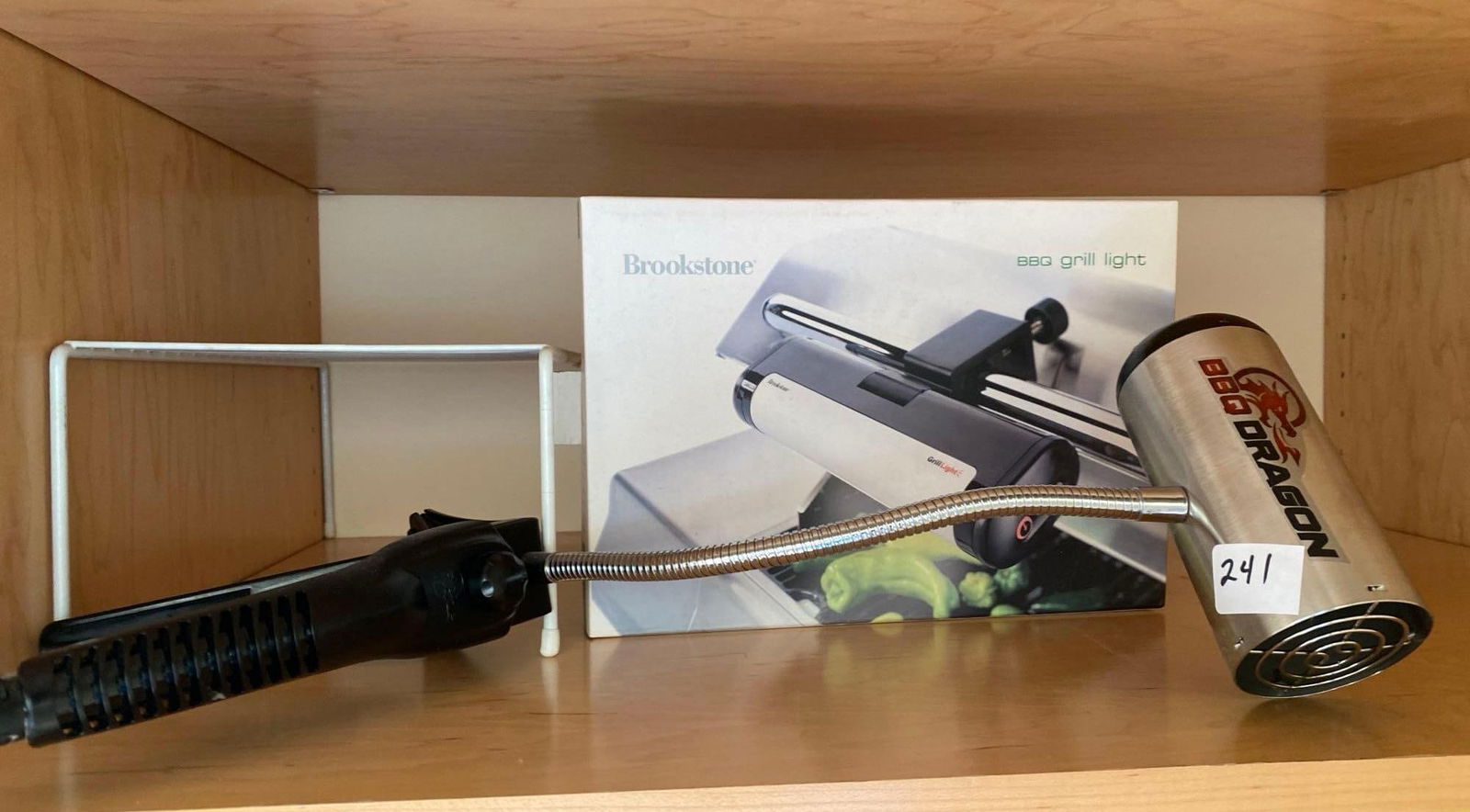 Clip On Grill Fan & Light (1 of 4)