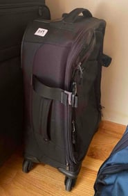 Eagle Creek Black Four Wheel Carry On Luggage