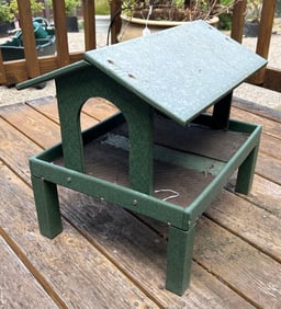 Platform Bird Feeder