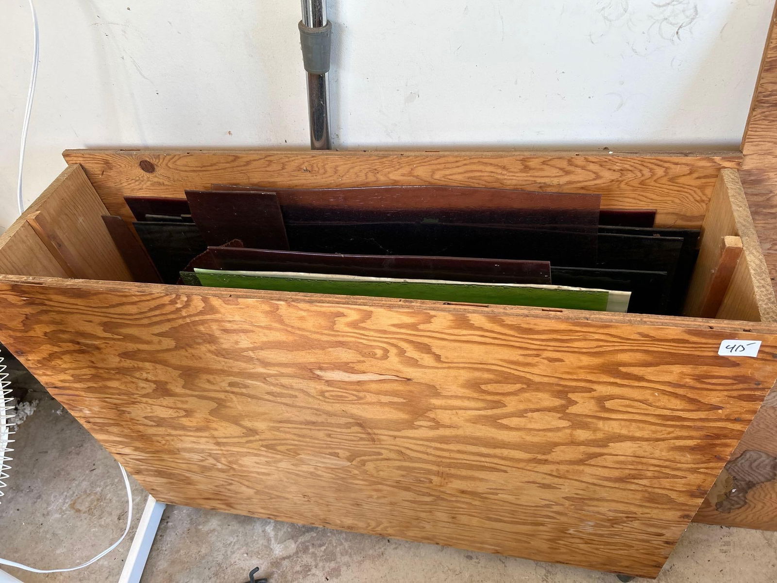 Large Crate Of Glass Panels, For Stained Glass Art (1 of 18)