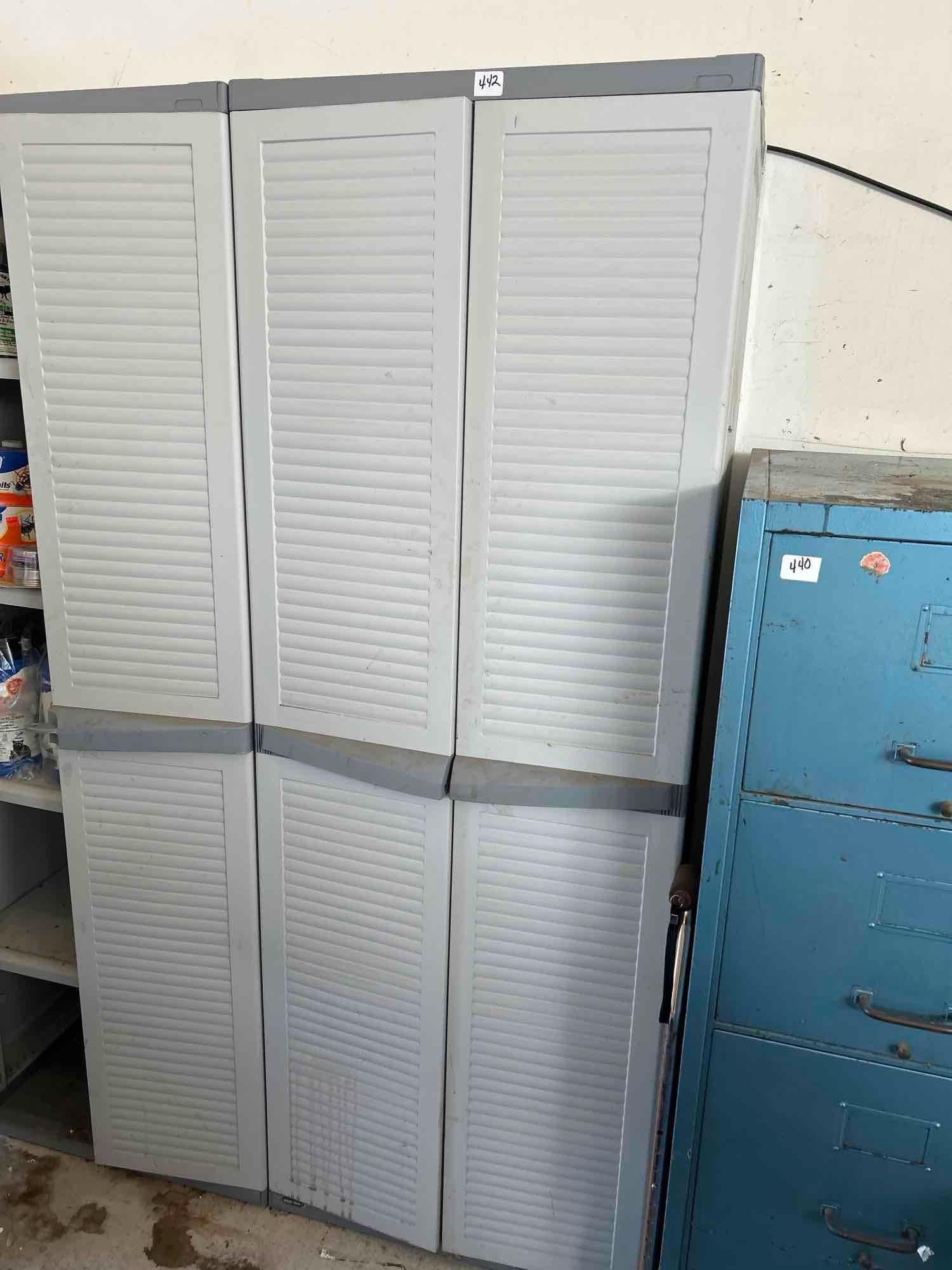 Black & Decker Plastic Garden Cabinet (1 of 1)