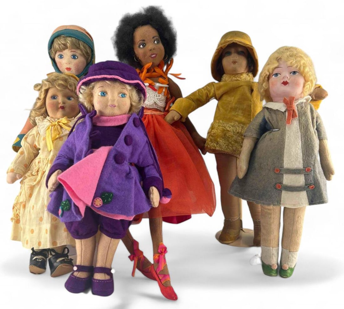 Grouping Of Lenci Style Dolls (1 of 18)