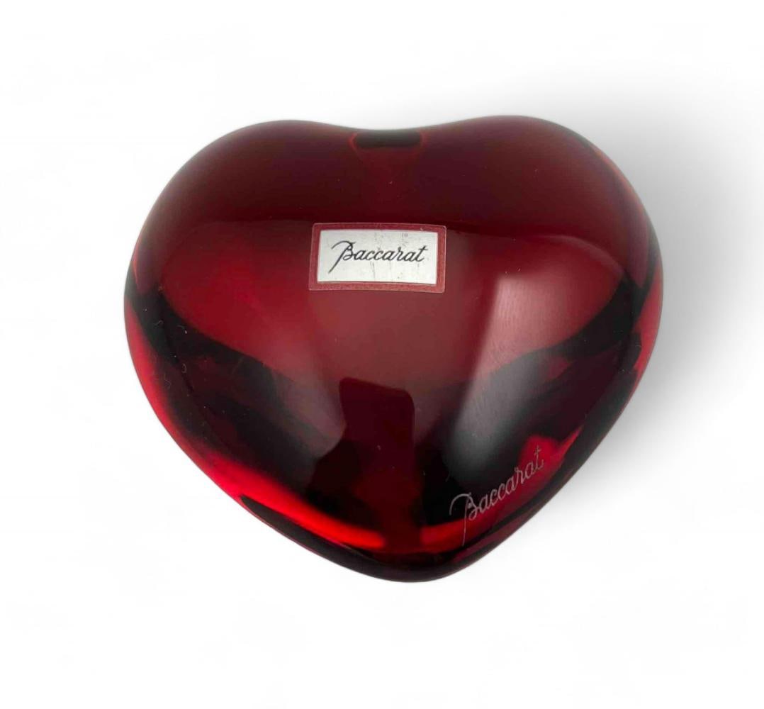 Baccarat Art Glass Heart Paperweight With Original Box (1 of 17)