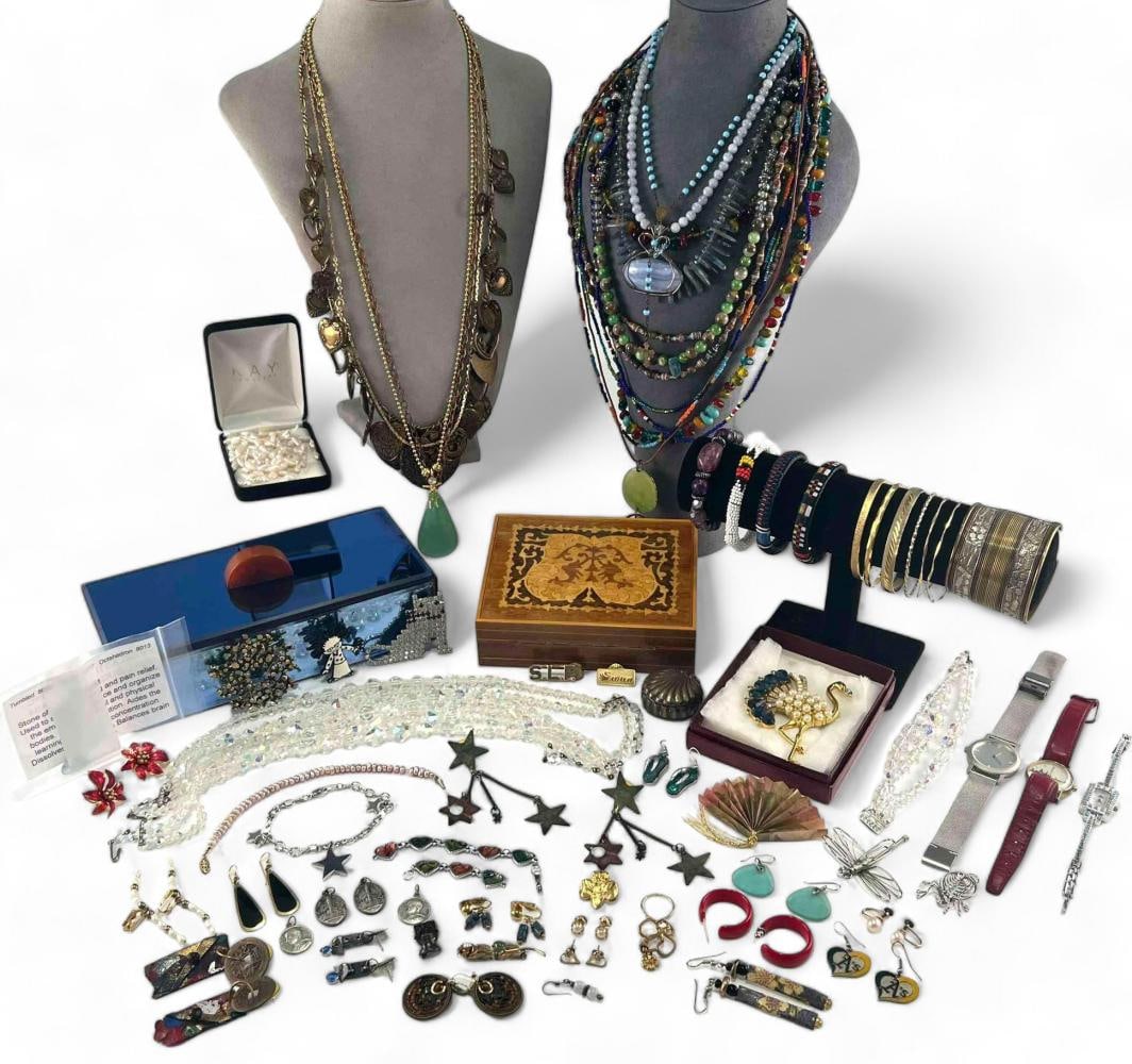 Costume Jewelry Lot (1 of 16)