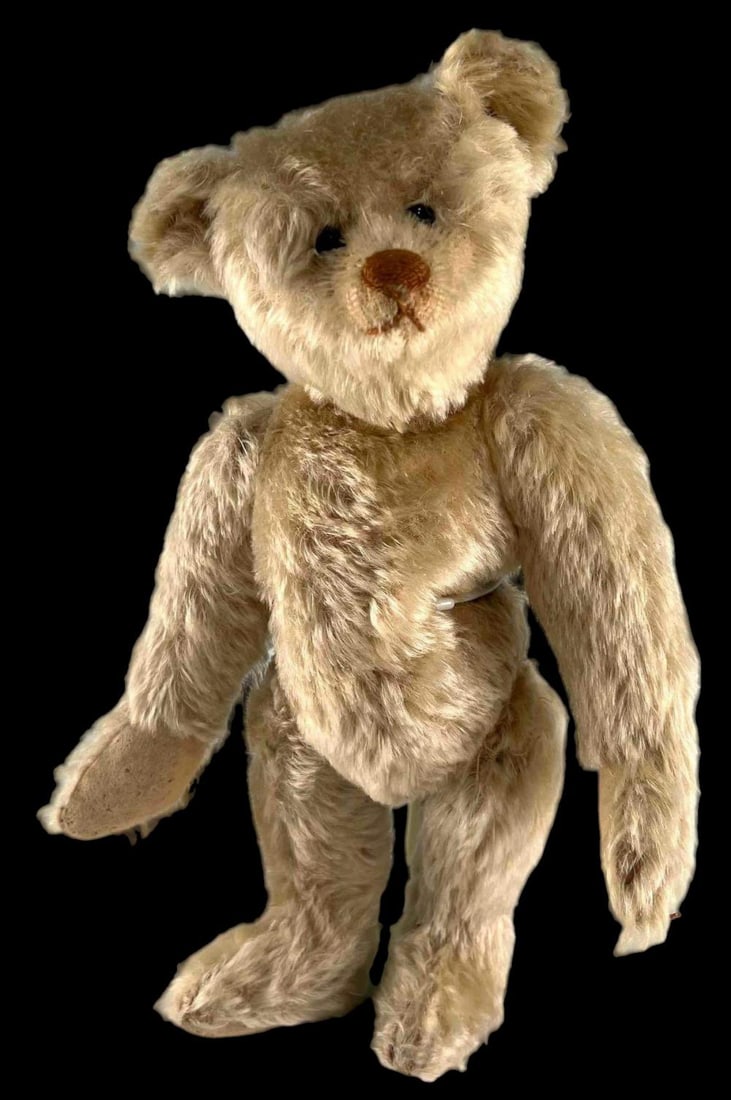 Early Steiff Blond Bear (1 of 13)