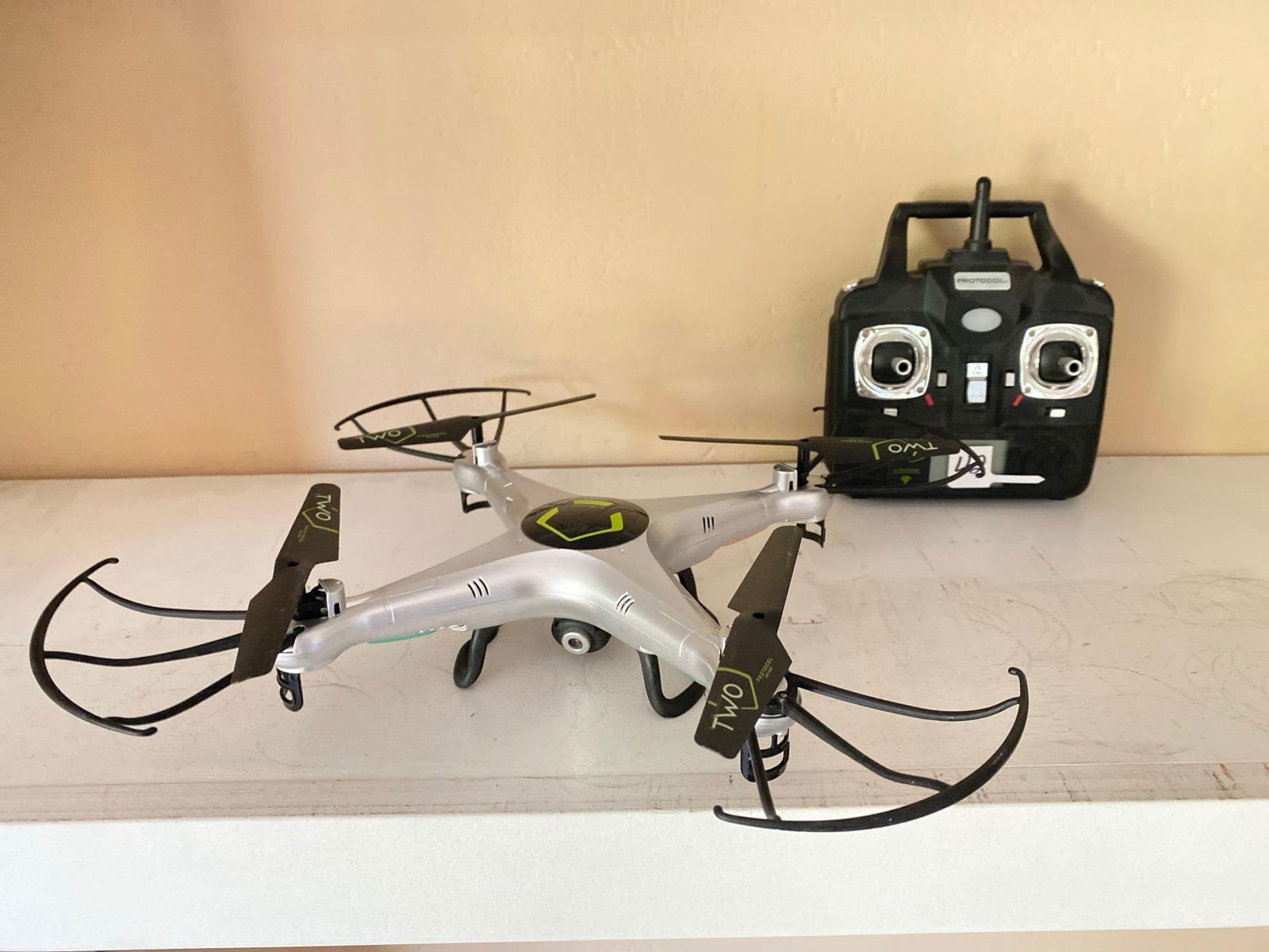 Dronium Two Remote Control Drone (1 of 6)