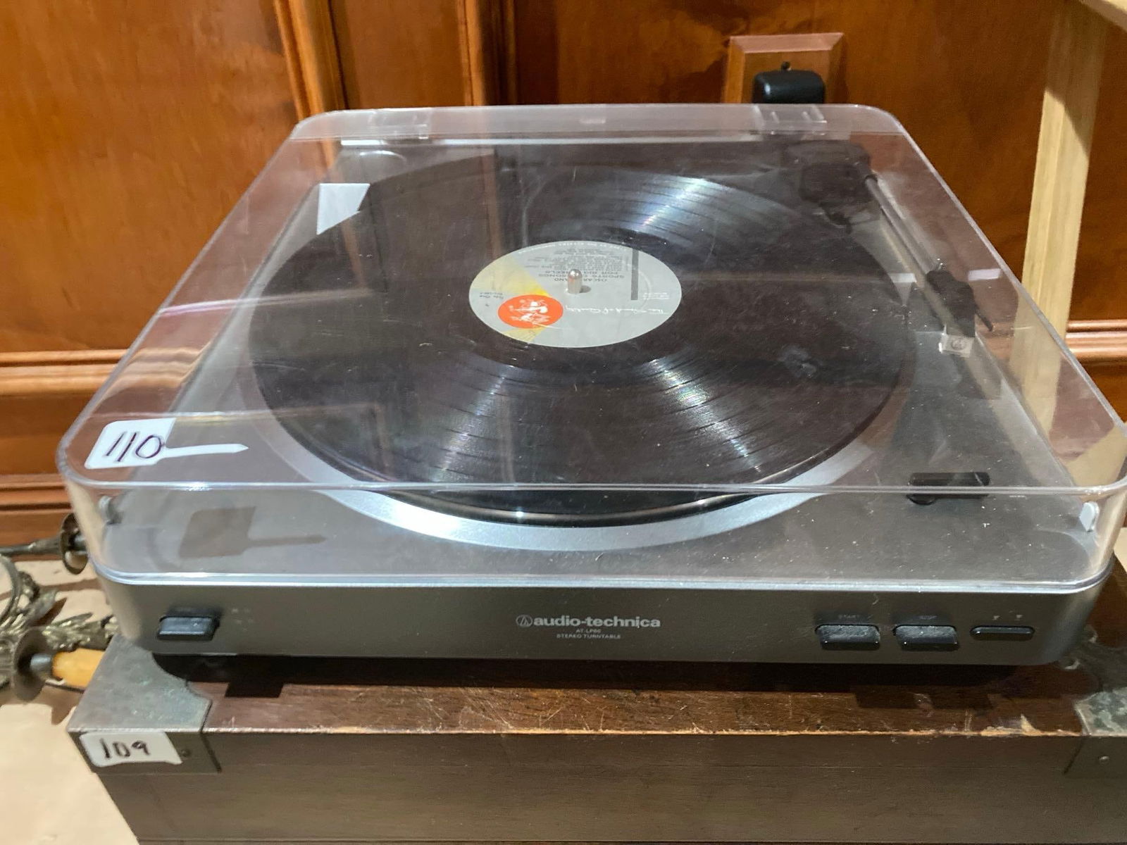Audio Technica At-Lp 60 Turntable (1 of 5)