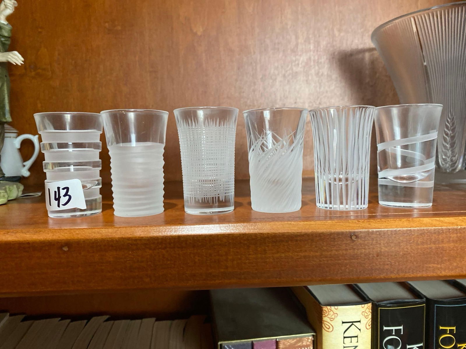 Six Salviati Etched Crystal Shot Glasses (1 of 8)