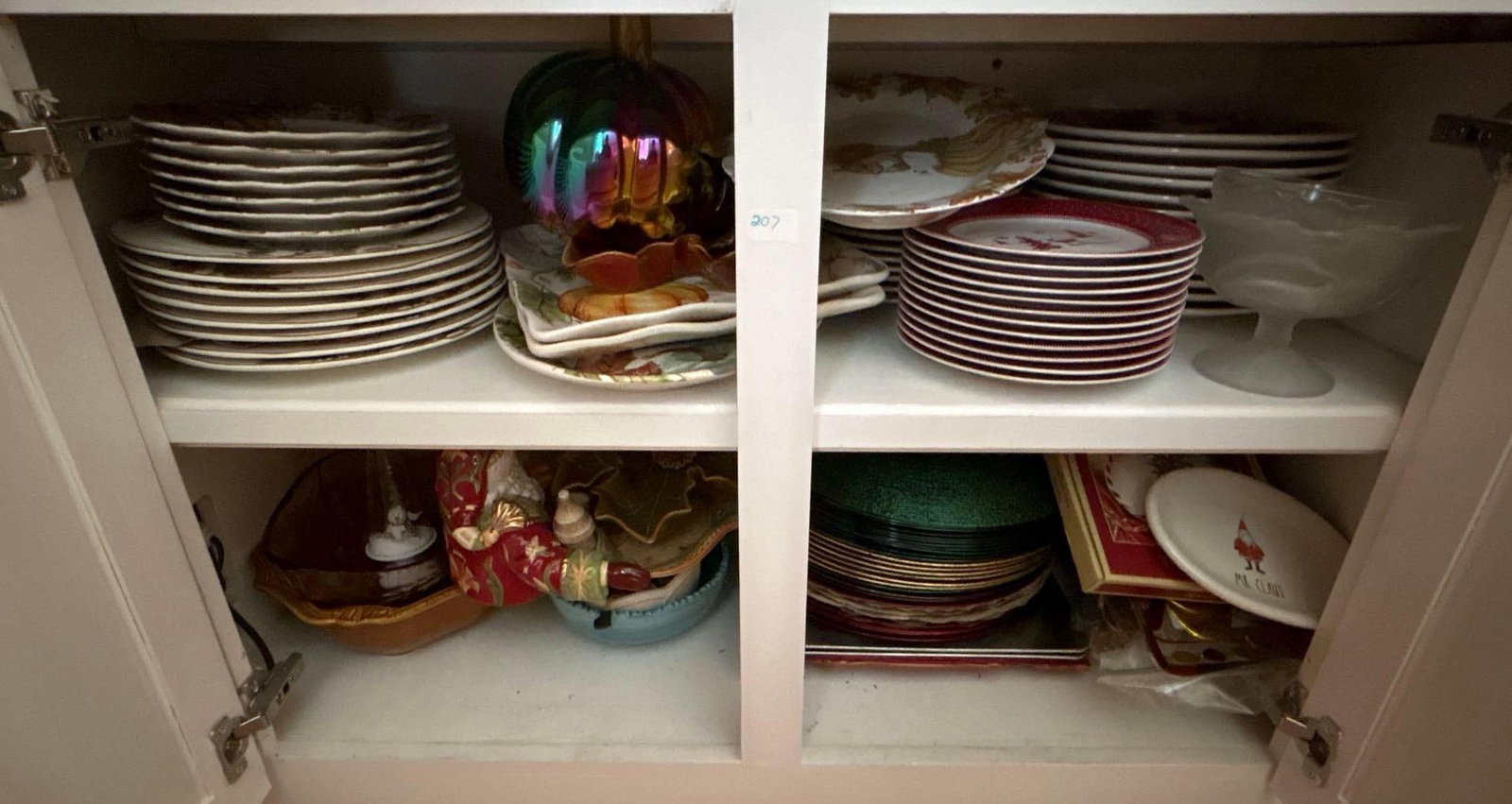 Lot Of Holiday Tableware: Lot Of Holiday Tableware. NO SHIPPING AVAILABLE FOR THIS LOT, LOCAL PICK UP ONLY