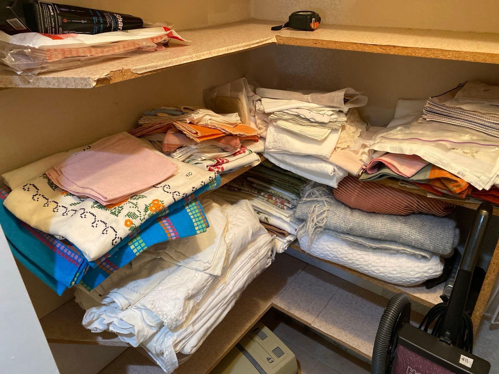 Large Lot Of Vintage & Decorative Linens: Large lot of vintage & decorative linens.