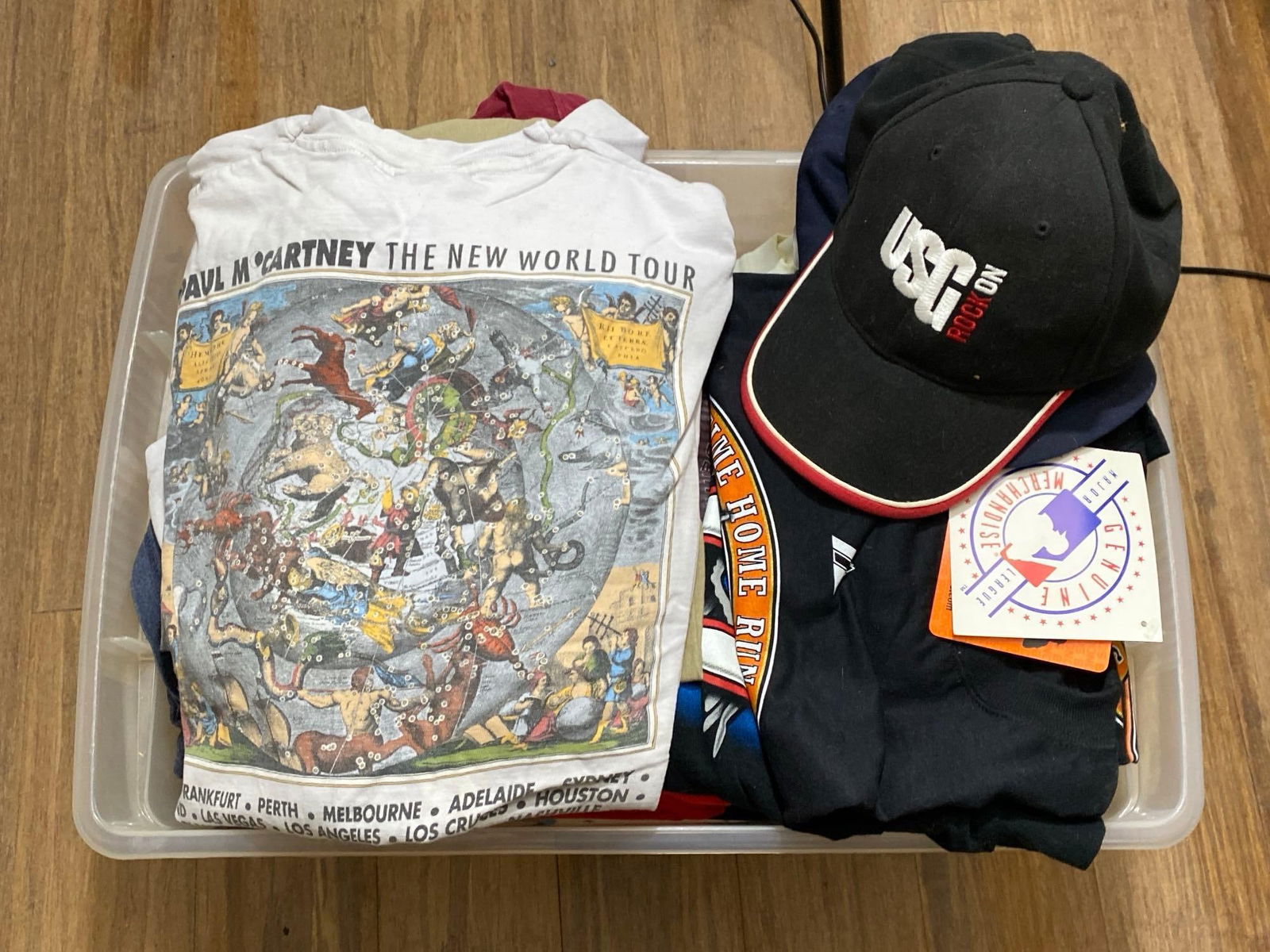 Lot Of Men 'S Clothing & Accessories: Lot of men 's clothing & accessories. Includes shorts, T-shirts, hats, glasses. Approximate size medium, shorts size 36