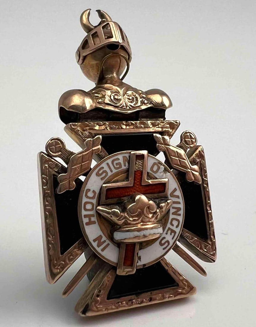 8K Enameled Masonic Medal (1 of 6)