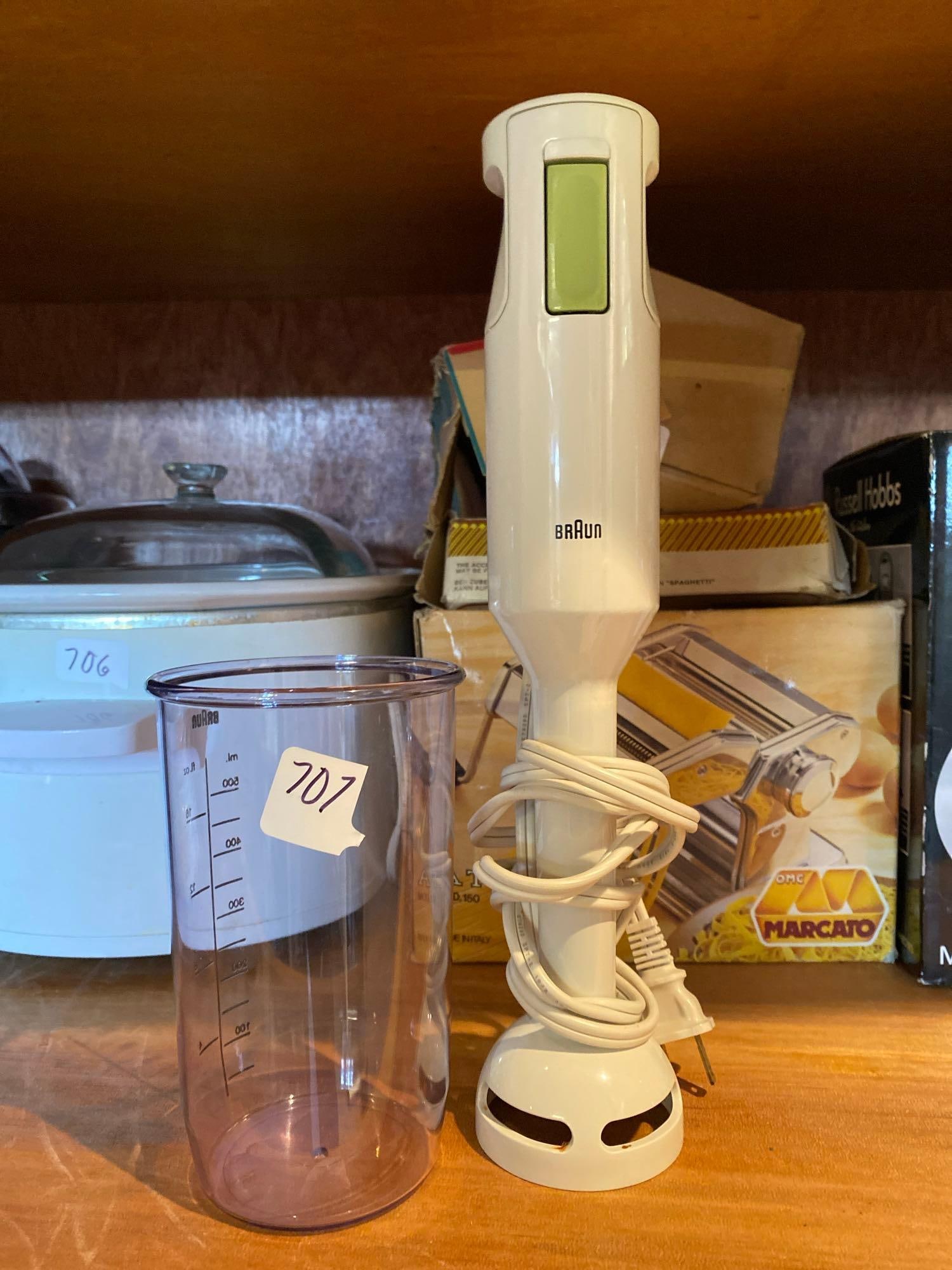 Braun Immersion Blender With Cup (1 of 4)