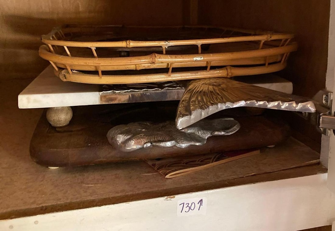 Lot Of Decorative Serving Trays (1 of 4)