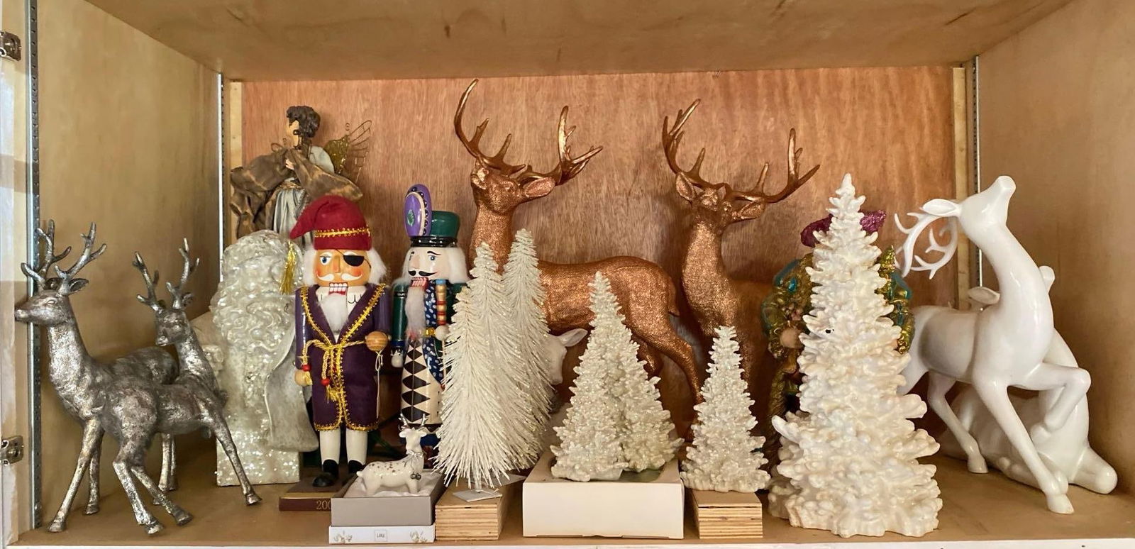 Lot Of Christmas Decorations & Home Decor (1 of 5)