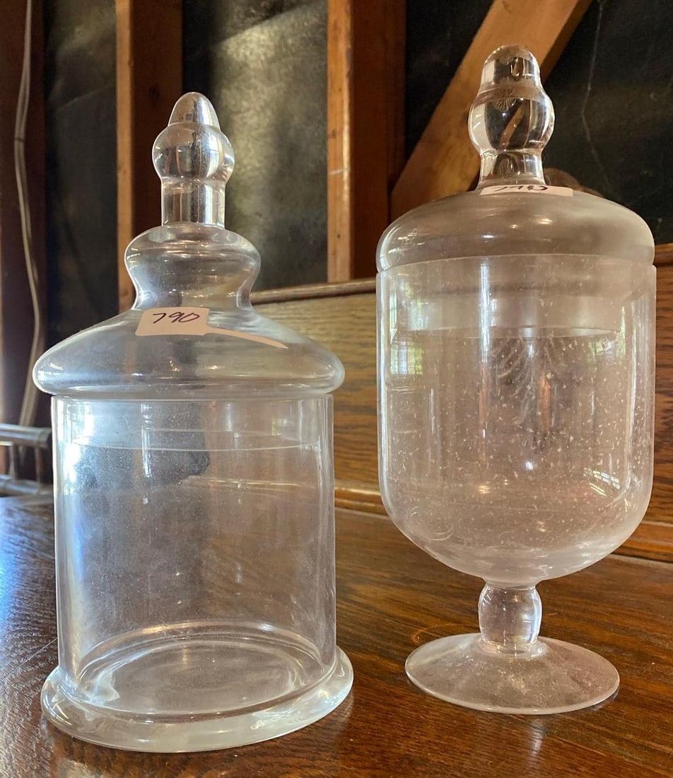 Lot Of Two Glass Apothecary Jars (1 of 2)