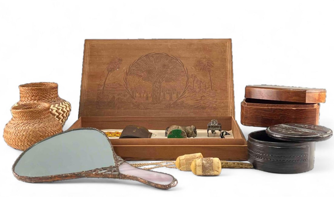 Lot Of Collectibles, Boxes, And Baskets (1 of 14)