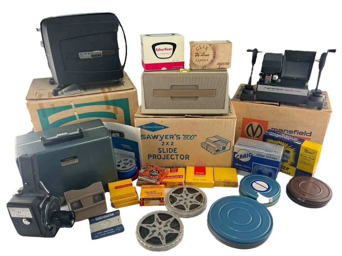 Lot Of Vintage Projectors & Film Equipment, Including Argus Showmaster (1 of 20)
