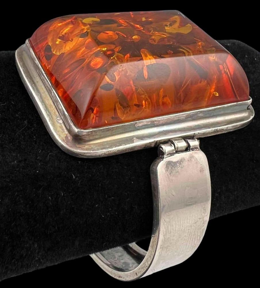 Sterling Silver Amber Bracelet (1 of 16)
