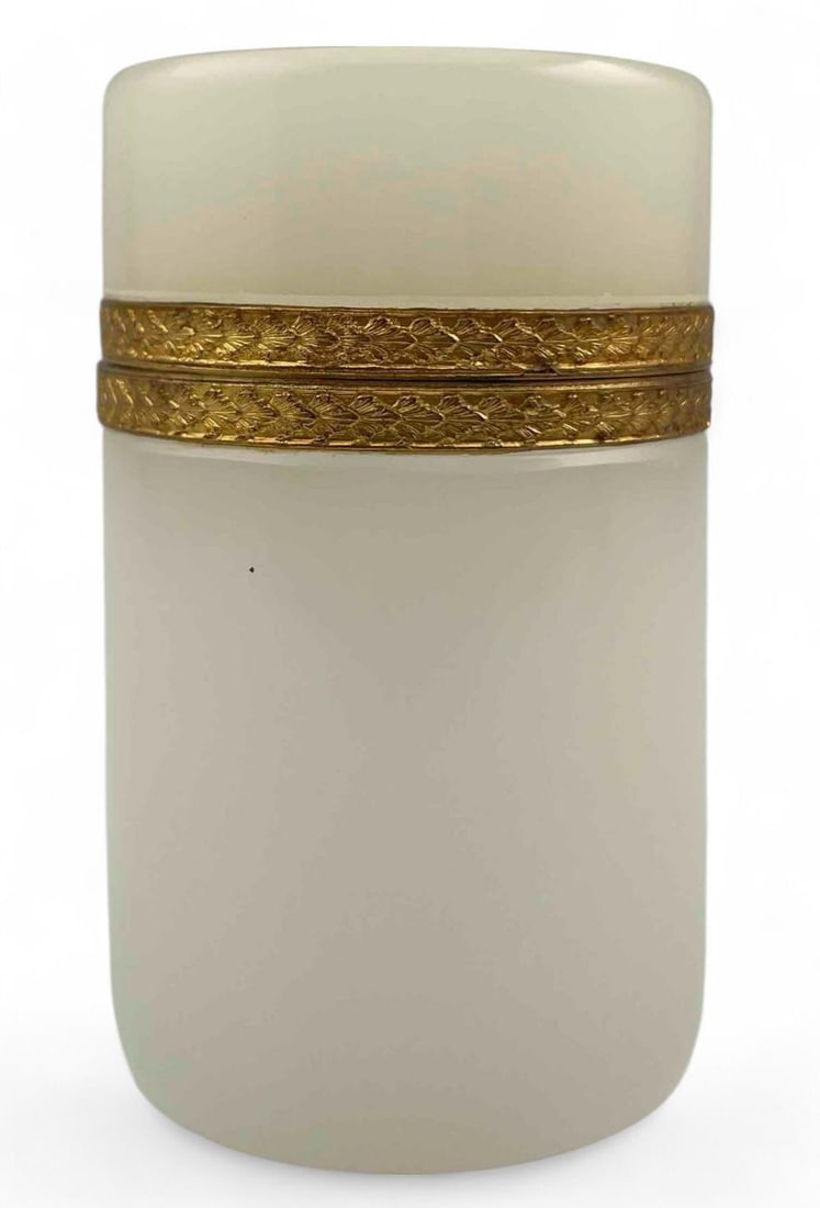 White Opaline Glass Cylinder Box (1 of 12)