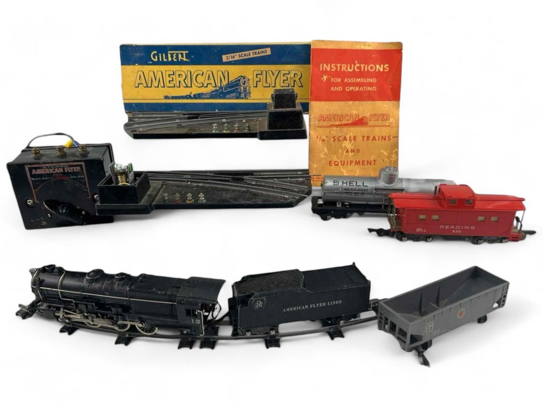 Model Train Set With American Flyer Locomotive 312 (1 of 19)