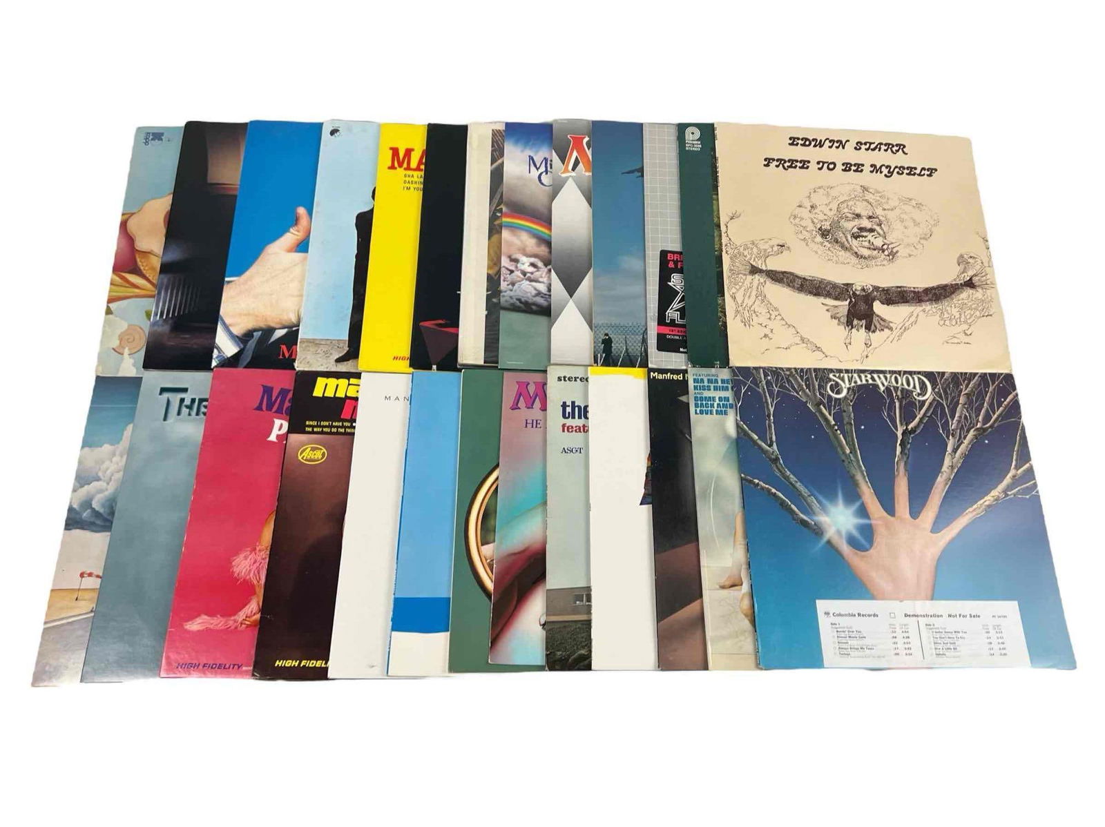 Lot Of Vinyl Records Including Manfred Mann's Earth Band, Maxus, The Marbles, Marillion, Starwood: Lot Of Vinyl Records Including Manfred Mann's Earth Band, Maxus, The Marbles, Marillion, Starwood, Steam, The Magnificent Men, Max, Matthews Southern Comfort, Edwin Starr, Brian May & Friends, Simply