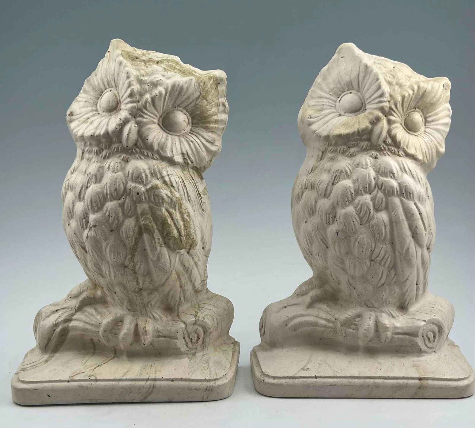 Pair Of Cast Plaster Owl Bookends: Pair Of Cast Plaster Owl Bookends. Dimensions: 10.0H x 6.5W x 2.5D in