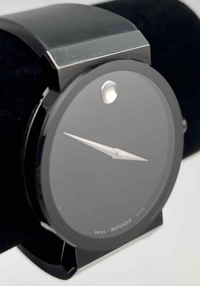 Movado Sapphire Synergy Watch (1 of 20)