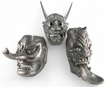 Three Arthur Court Japanese Noh Style Masks, Including Towel Hook And Soap Dish