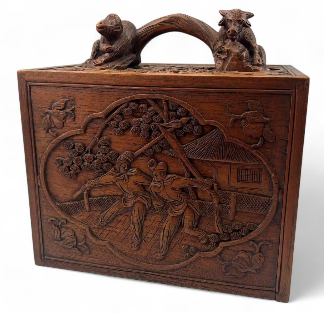 Finely Carved Chinese Mahjong Box (1 of 17)