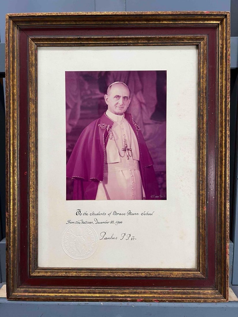 Pope Paul VI (1897-1978), Autographed Photograph With Christmas Inscription, Embossed Vatican Seal (1 of 10)