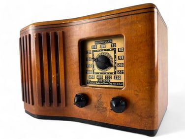 1940 Emerson Radio, Model CR-261, Working Condition