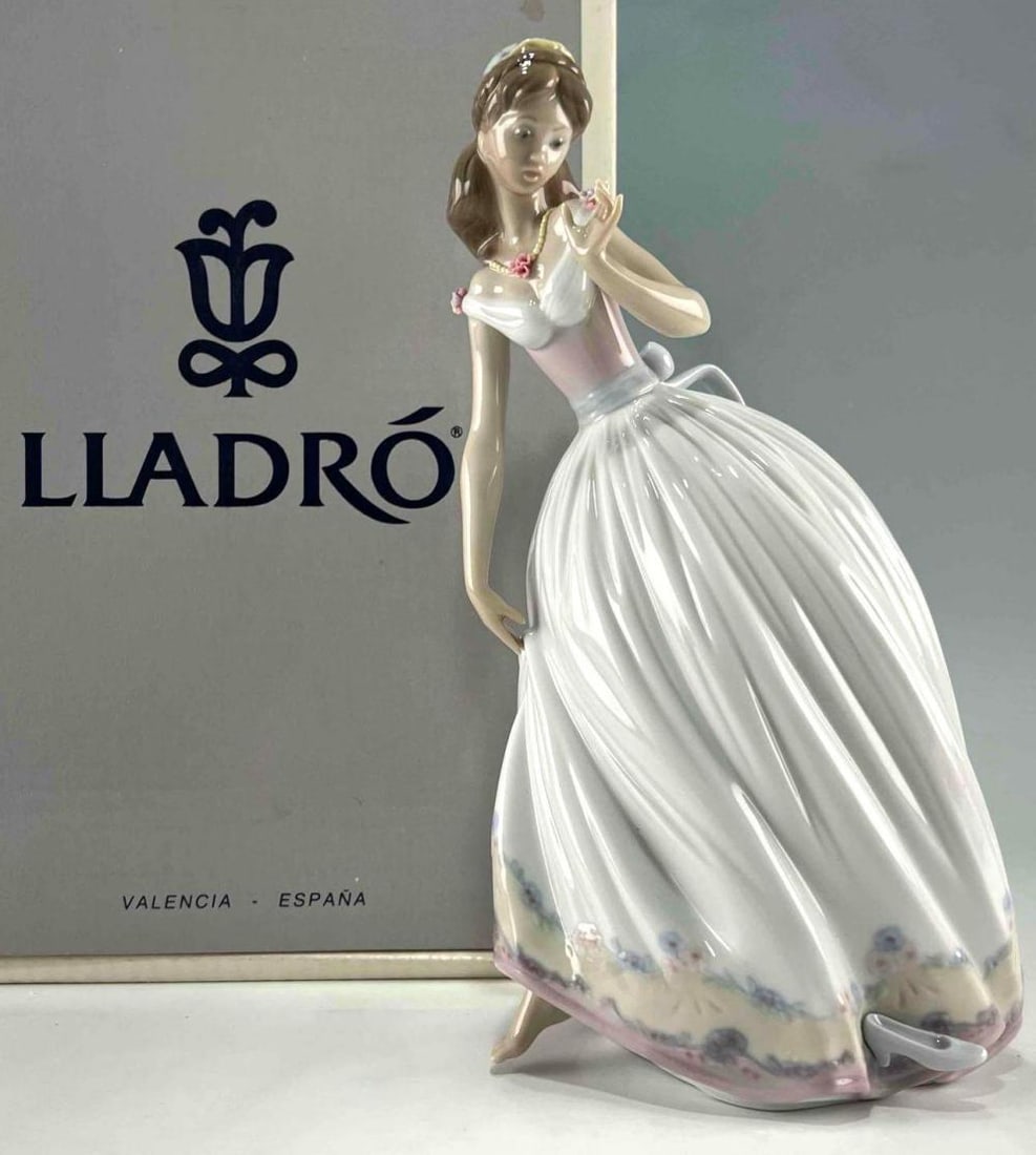 Lladro The Glass Slipper, No. 5957 (1 of 20)