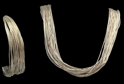 Native American 30 Strand Liquid Silver Necklace & Bracelet