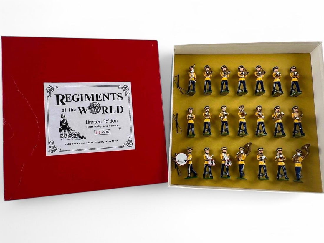 Regiments Of The World, Pershing's Own United States Army Band, Limited Edition Toy Soldier Set: Regiments Of The World, Pershing's Own United States Army Band, Limited Edition 21 Piece Lead Toy Soldier Set. Included certificate reads "Series 21 Limited Editon, Set 35 of 100, United States Army B