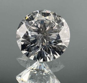 0.75 Carat Round Brilliant Cut Diamond, E VS1 With GIA Report